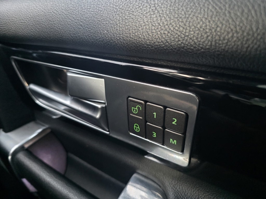 Used Land Rover Discovery 2014 for sale - 76506273: Photo 18