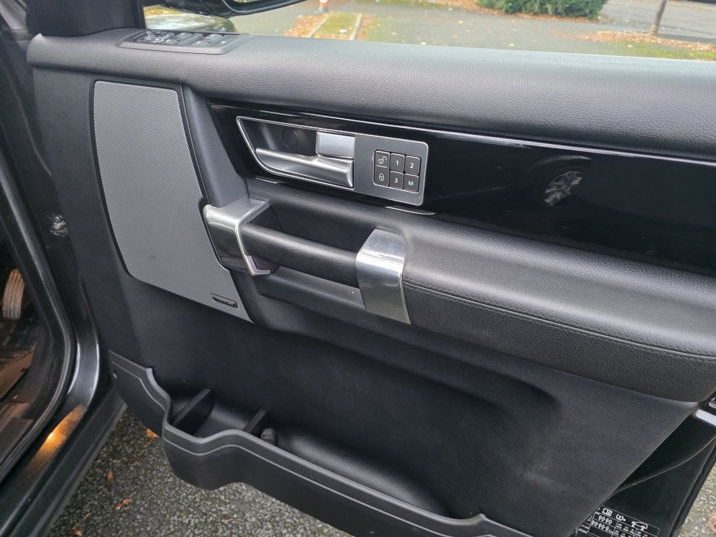 Used Land Rover Discovery 2014 for sale - 76506273: Photo 24