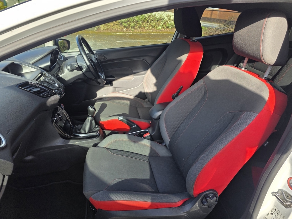 Used Ford Fiesta 2015 for sale - 77837272: Photo 17