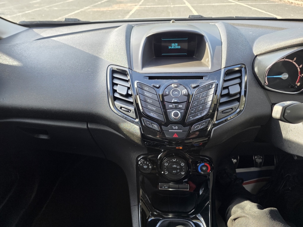 Used Ford Fiesta 2015 for sale - 77837272: Photo 25