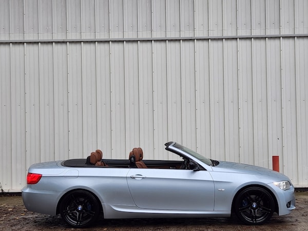 Used BMW 3 Series 2012 for sale - 73100406: Photo 2