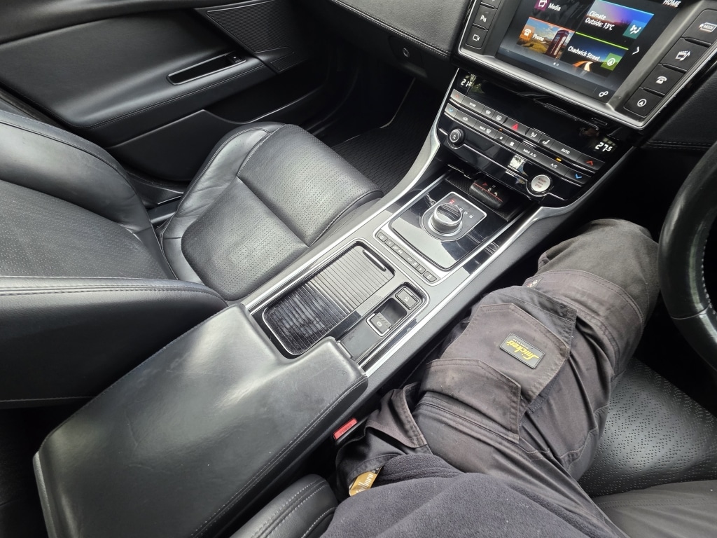 Vehicle 29