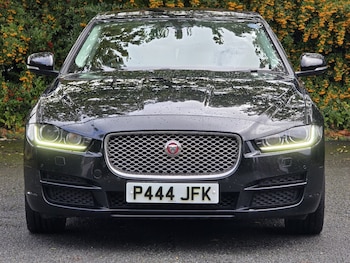 Used Jaguar XE 2017 for sale - 75971163: Photo