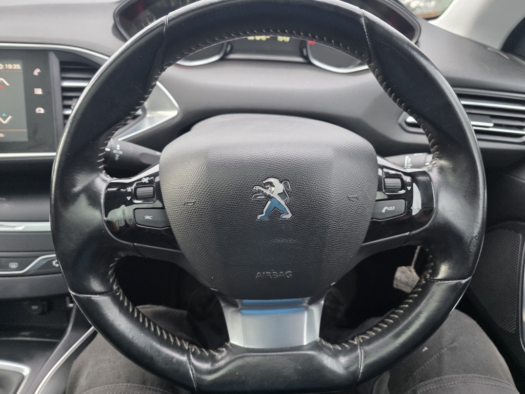 Used Peugeot 308 2018 for sale - 76737317: Photo 29
