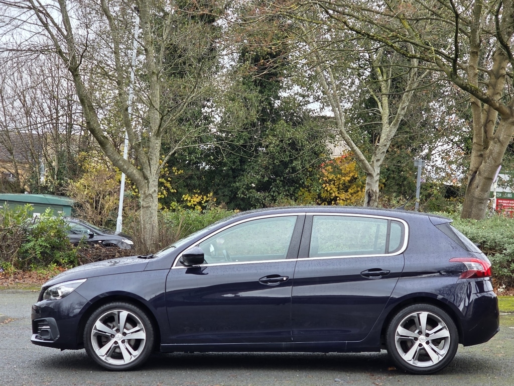 Used Peugeot 308 2018 for sale - 76737317: Photo 6