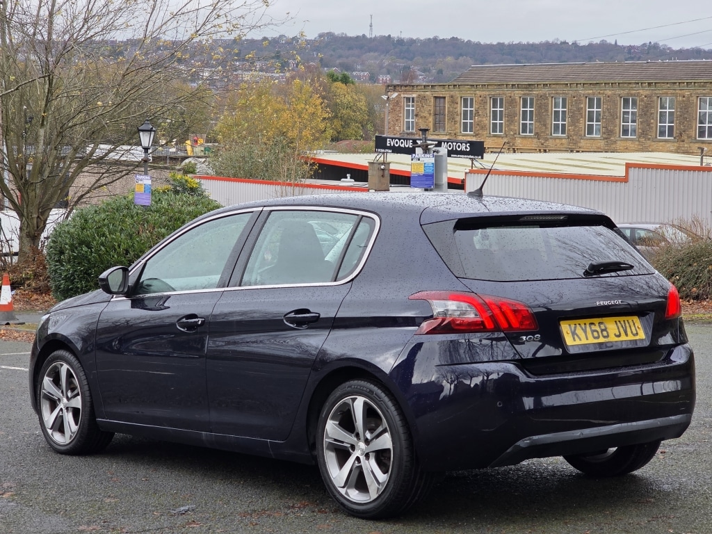 Used Peugeot 308 2018 for sale - 76737317: Photo 7