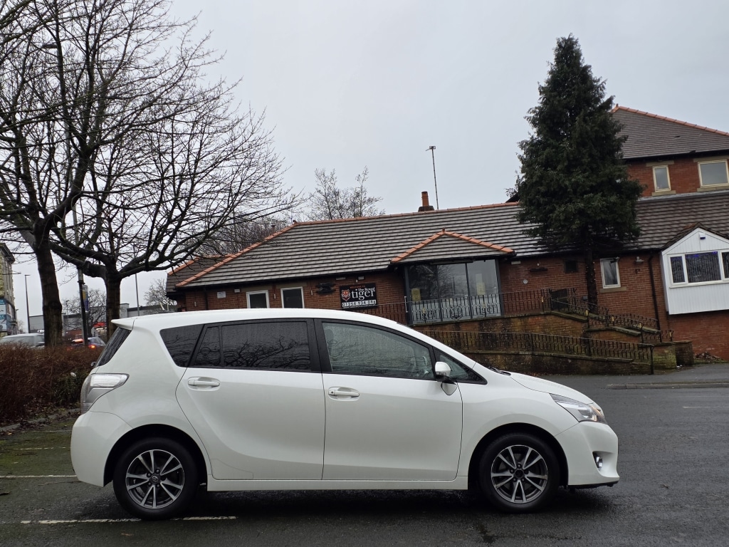 Used Toyota Verso 2013 for sale - 76951424: Photo 11