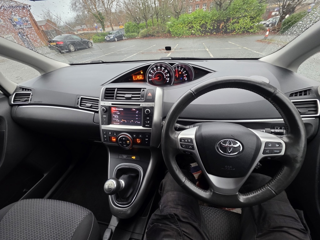 Used Toyota Verso 2013 for sale - 76951424: Photo 24