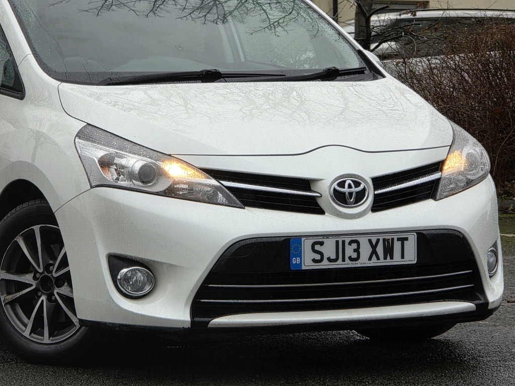 Used Toyota Verso 2013 for sale - 76951424: Photo 3