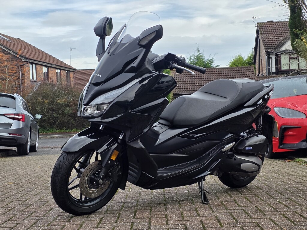 Honda FORZA SCOOTER