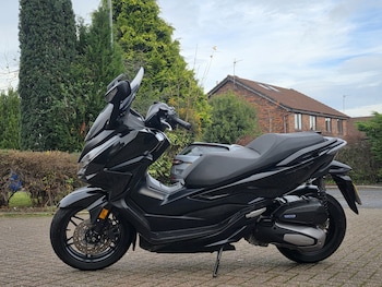 Used Honda FORZA SCOOTER 2022 for sale - bike-76779205: Photo