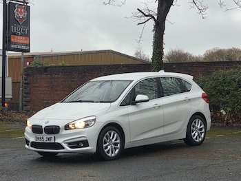 Used BMW 2 Series 2015 for sale - 76770236: Photo