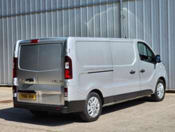 Used Renault Trafic 2018 for sale - 72672336: Photo