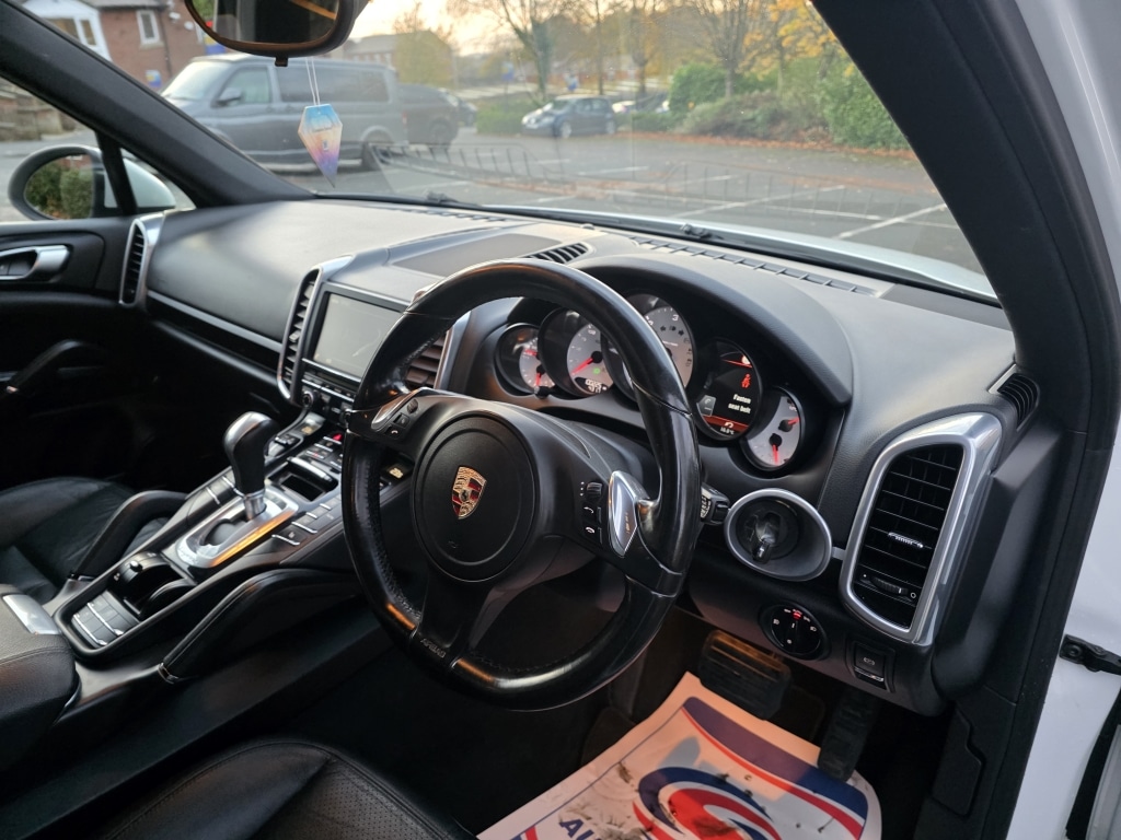 Used Porsche Cayenne 2013 for sale - 76578439: Photo 10