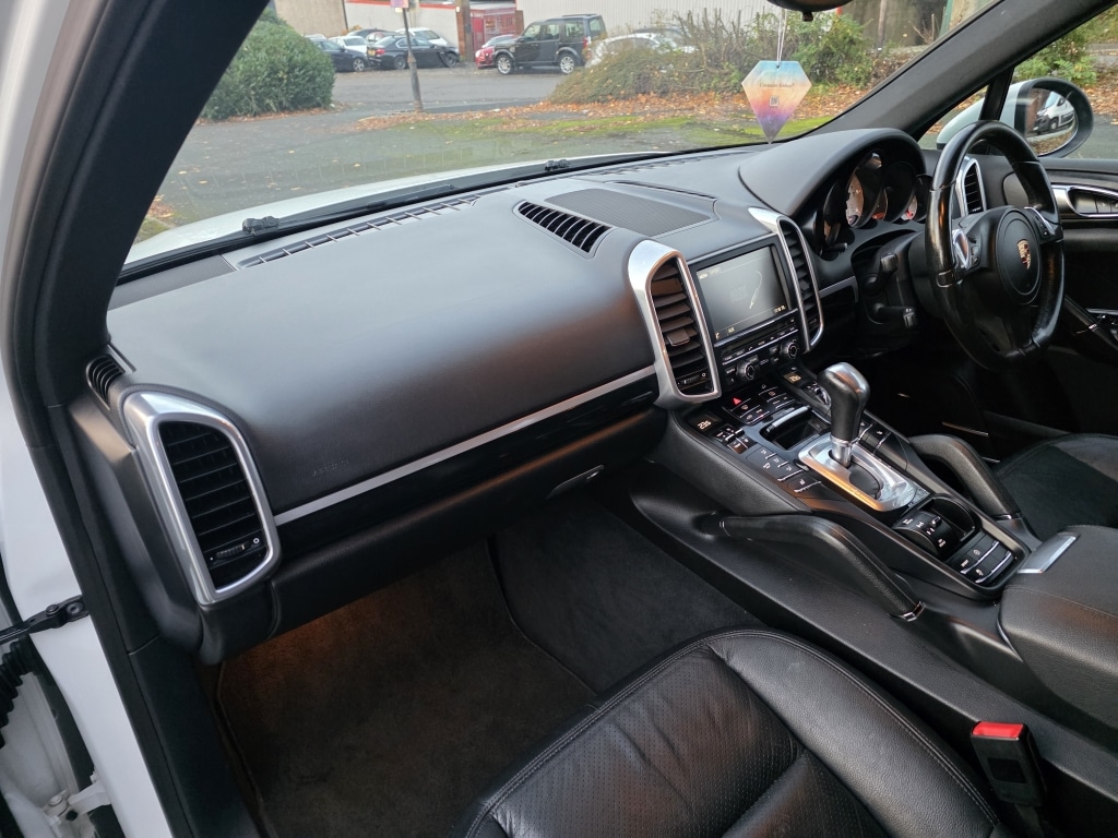 Used Porsche Cayenne 2013 for sale - 76578439: Photo 17