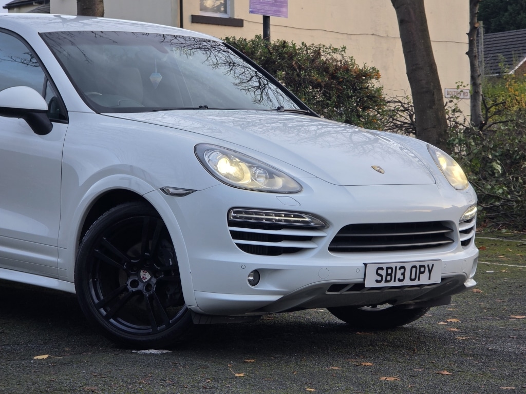 Used Porsche Cayenne 2013 for sale - 76578439: Photo 2