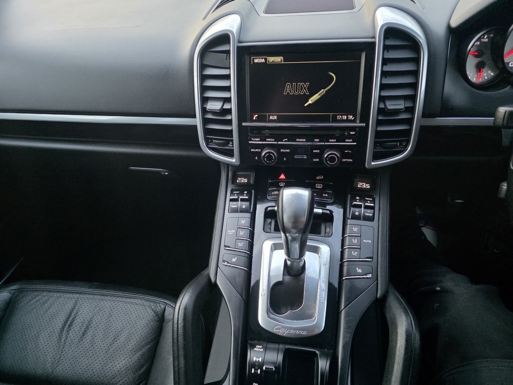 Used Porsche Cayenne 2013 for sale - 76578439: Photo 22
