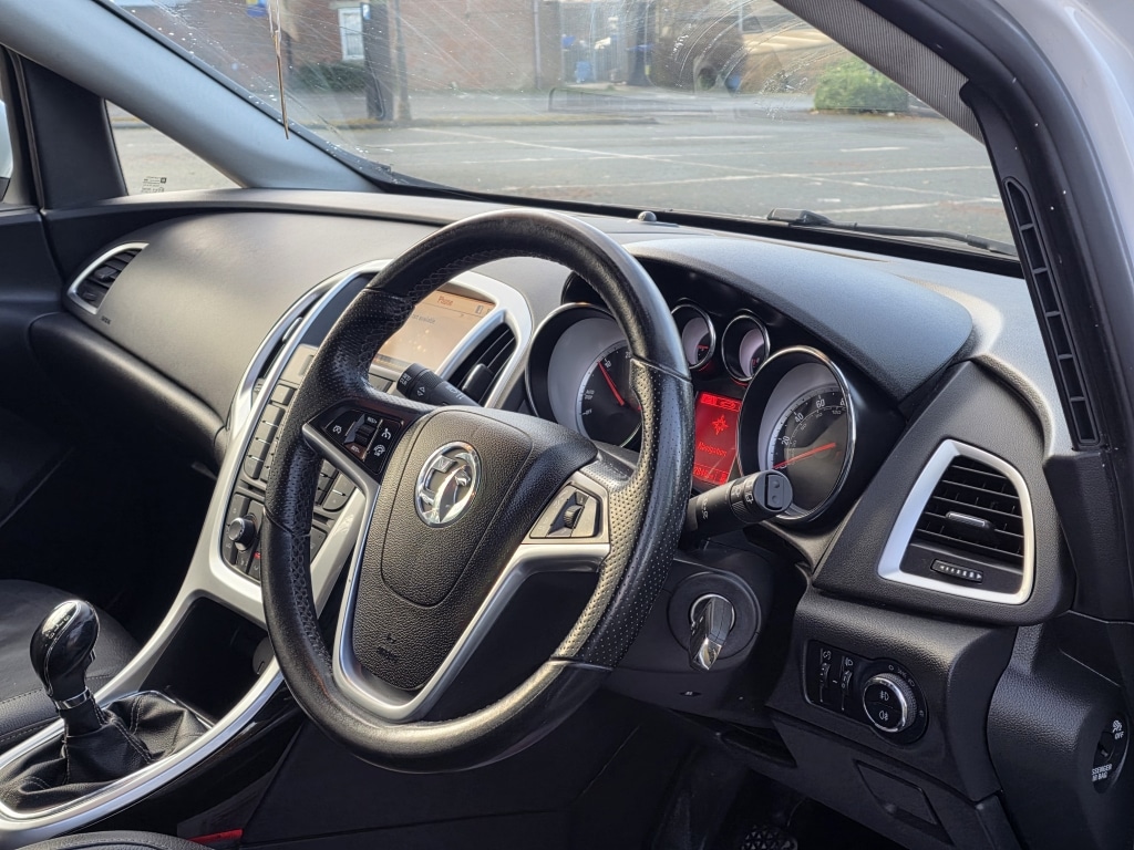 Used Vauxhall Astra 2012 for sale - 76864234: Photo 10