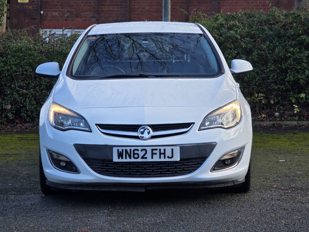 Used Vauxhall Astra 2012 for sale - 76864234: Photo 3