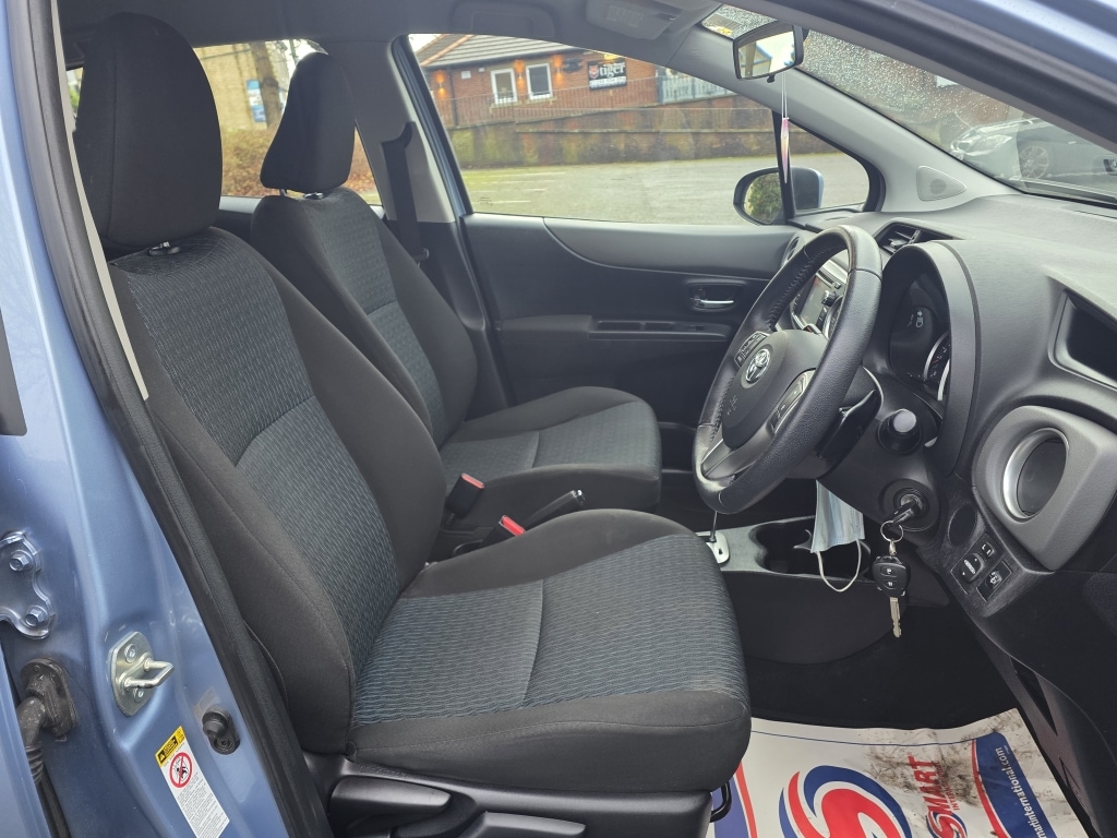 Used Toyota Yaris 2012 for sale - 76666253: Photo 12