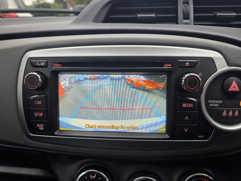 Used Toyota Yaris 2012 for sale - 76666253: Photo 16