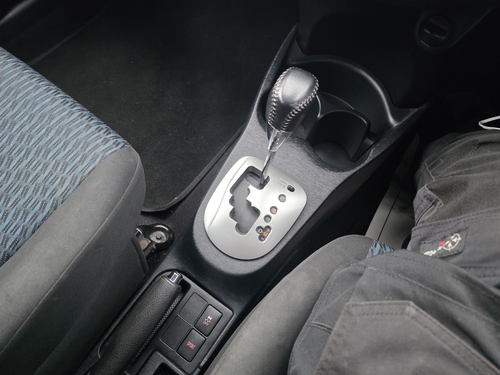 Used Toyota Yaris 2012 for sale - 76666253: Photo 19