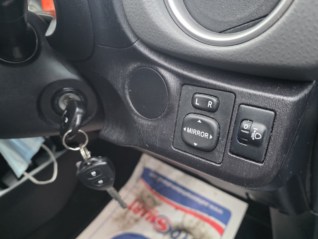 Used Toyota Yaris 2012 for sale - 76666253: Photo 22