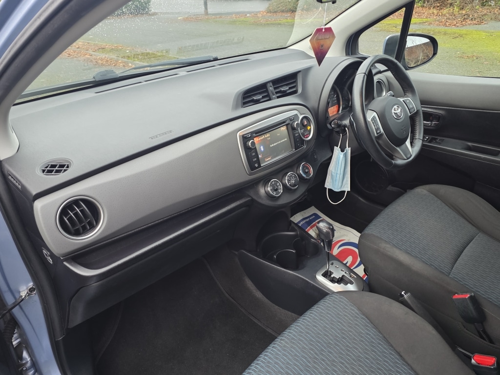 Used Toyota Yaris 2012 for sale - 76666253: Photo 23