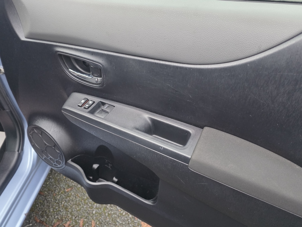 Used Toyota Yaris 2012 for sale - 76666253: Photo 30