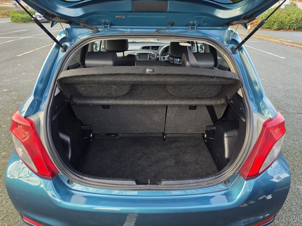 Used Toyota Yaris 2012 for sale - 77034721: Photo 13