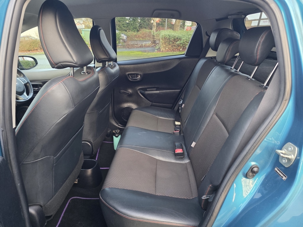 Used Toyota Yaris 2012 for sale - 77034721: Photo 14