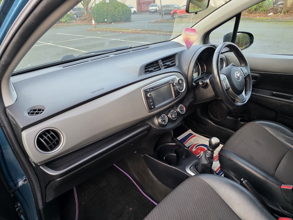 Used Toyota Yaris 2012 for sale - 77034721: Photo 15