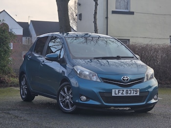 Used Toyota Yaris 2012 for sale - 77034721: Photo