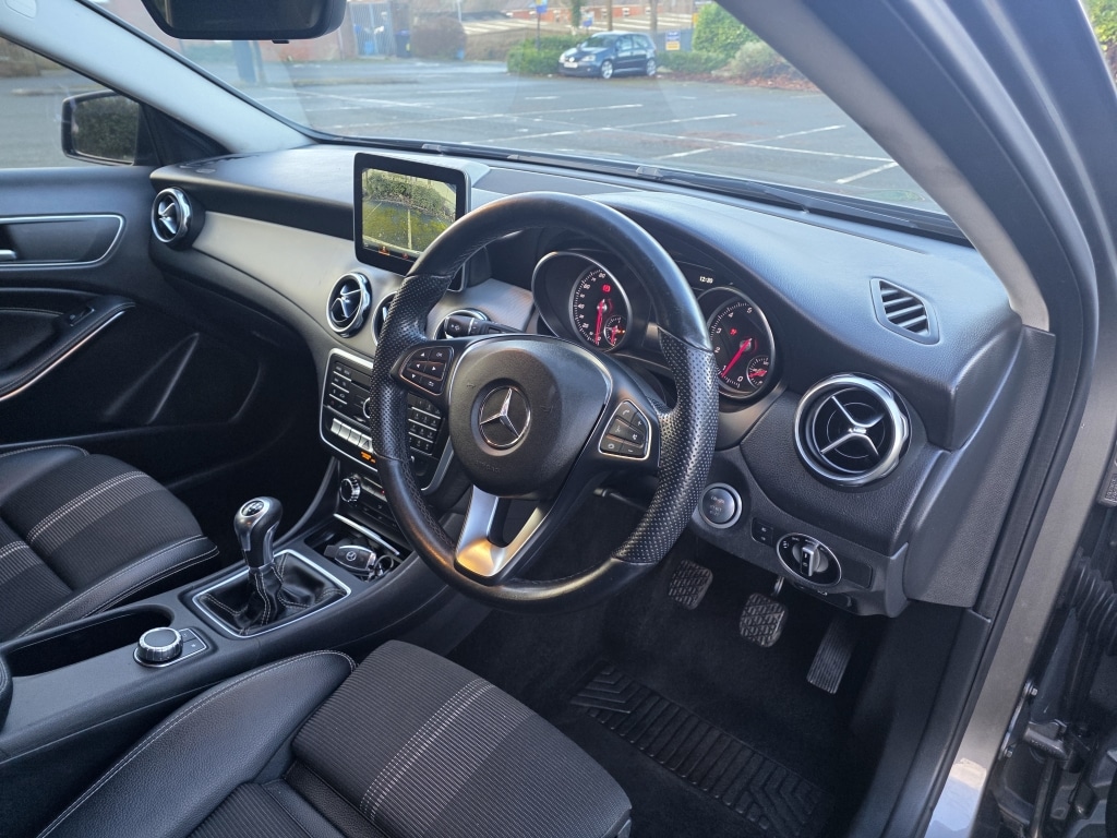 Used Mercedes-Benz GLA 2019 for sale - 76864231: Photo 10