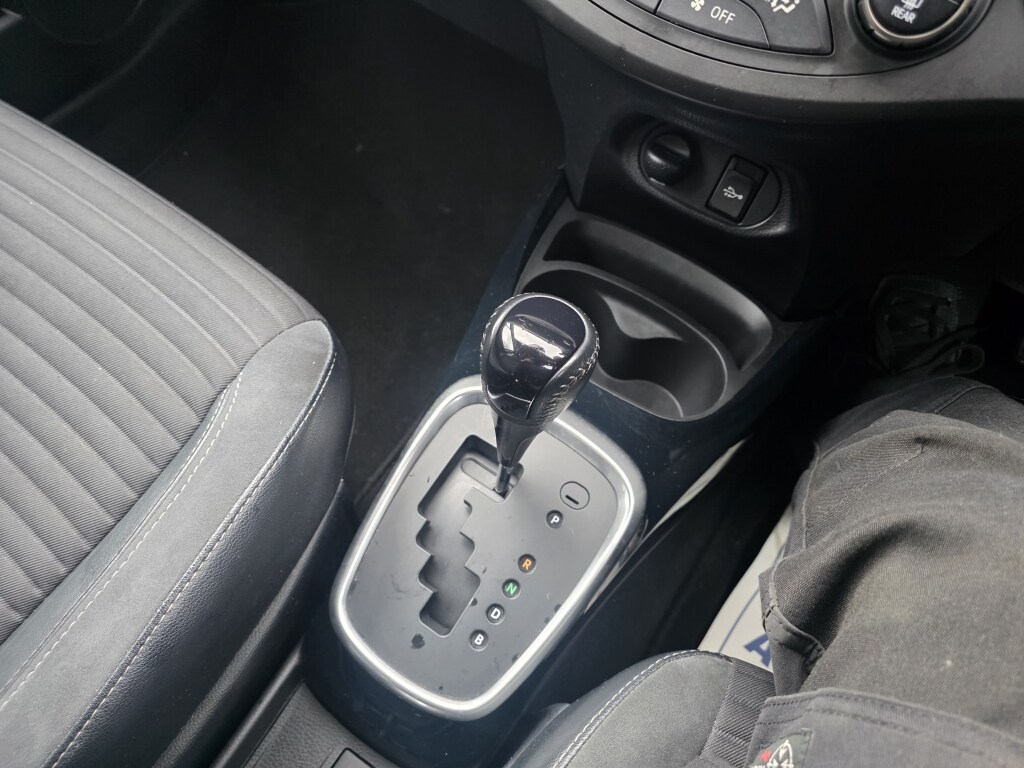 Used Toyota Yaris 2016 for sale - 77419454: Photo 10