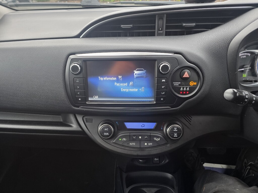 Used Toyota Yaris 2016 for sale - 77419454: Photo 24