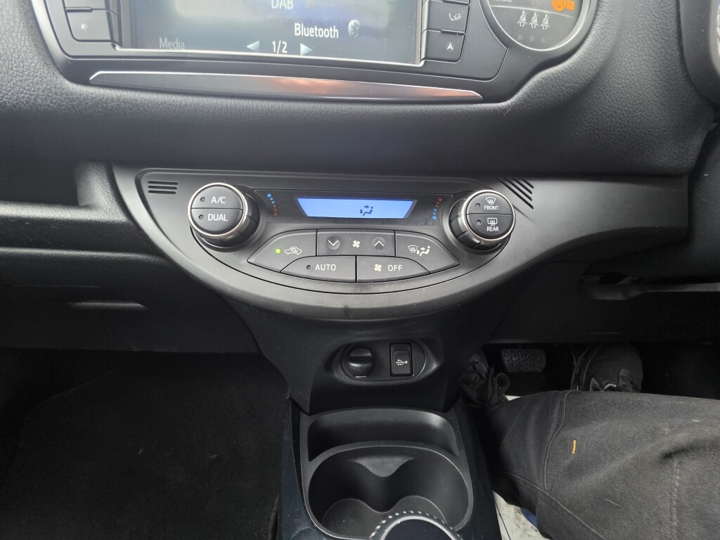 Used Toyota Yaris 2016 for sale - 77419454: Photo 30