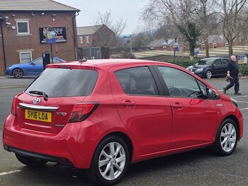 Used Toyota Yaris 2016 for sale - 77419454: Photo