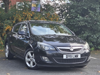 2011 (11) - 1.4i 16V SRi 5dr