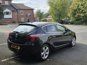 Used Vauxhall Astra 2011 for sale - 75909197: Photo