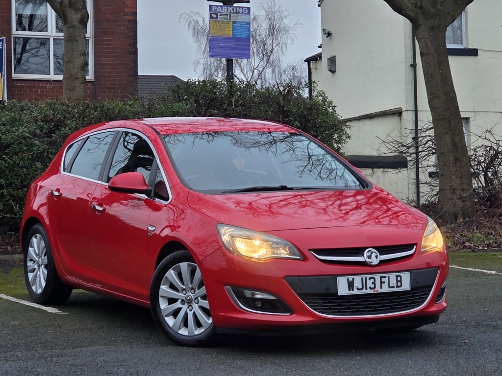 Used Vauxhall Astra 2013 for sale - 77272634: Photo 2