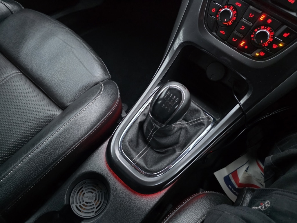 Used Vauxhall Astra 2013 for sale - 77272634: Photo 25