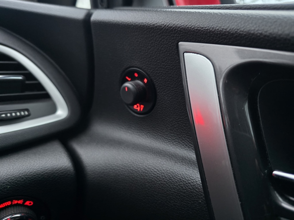 Used Vauxhall Astra 2013 for sale - 77272634: Photo 28