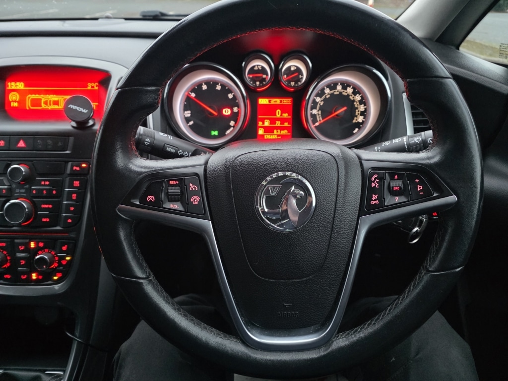 Used Vauxhall Astra 2013 for sale - 77272634: Photo 29