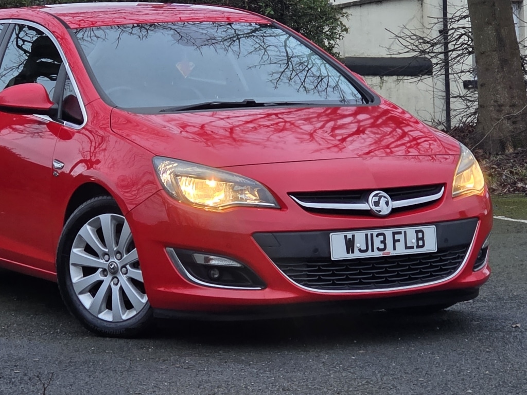 Used Vauxhall Astra 2013 for sale - 77272634: Photo 3