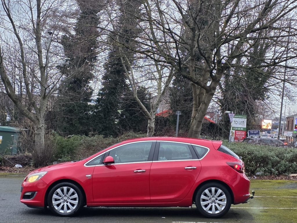 Used Vauxhall Astra 2013 for sale - 77272634: Photo 7