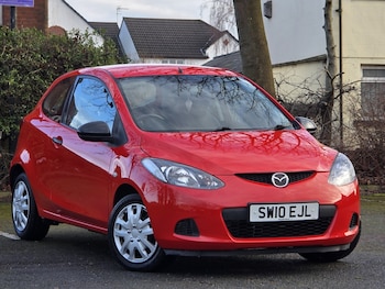 Used Mazda Mazda2 2010 for sale - 77829930: Photo