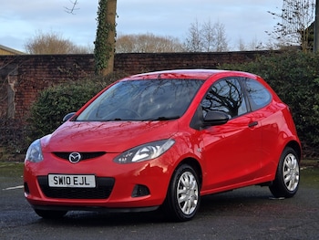 Used Mazda Mazda2 2010 for sale - 77829930: Photo