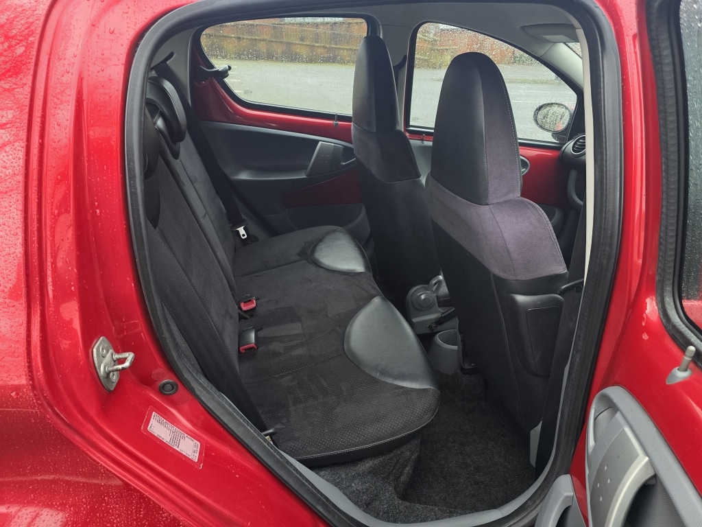 Used Toyota AYGO 2011 for sale - 76770233: Photo 12