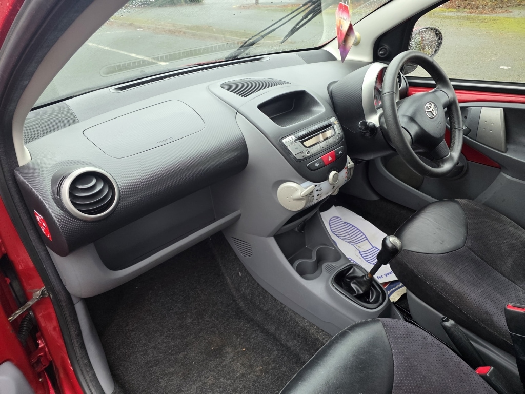 Used Toyota AYGO 2011 for sale - 76770233: Photo 15